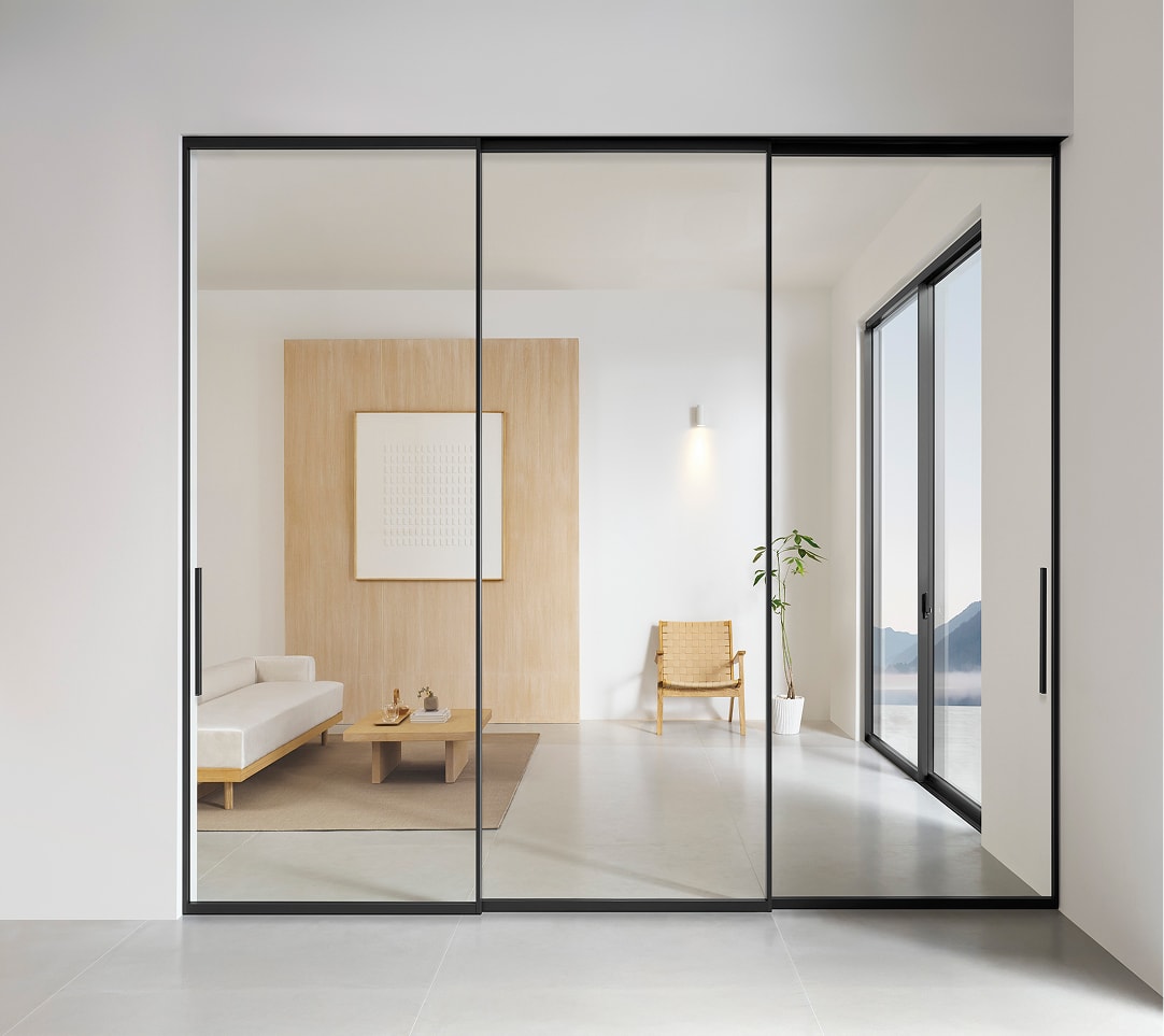 HXC hanging door interior showcase